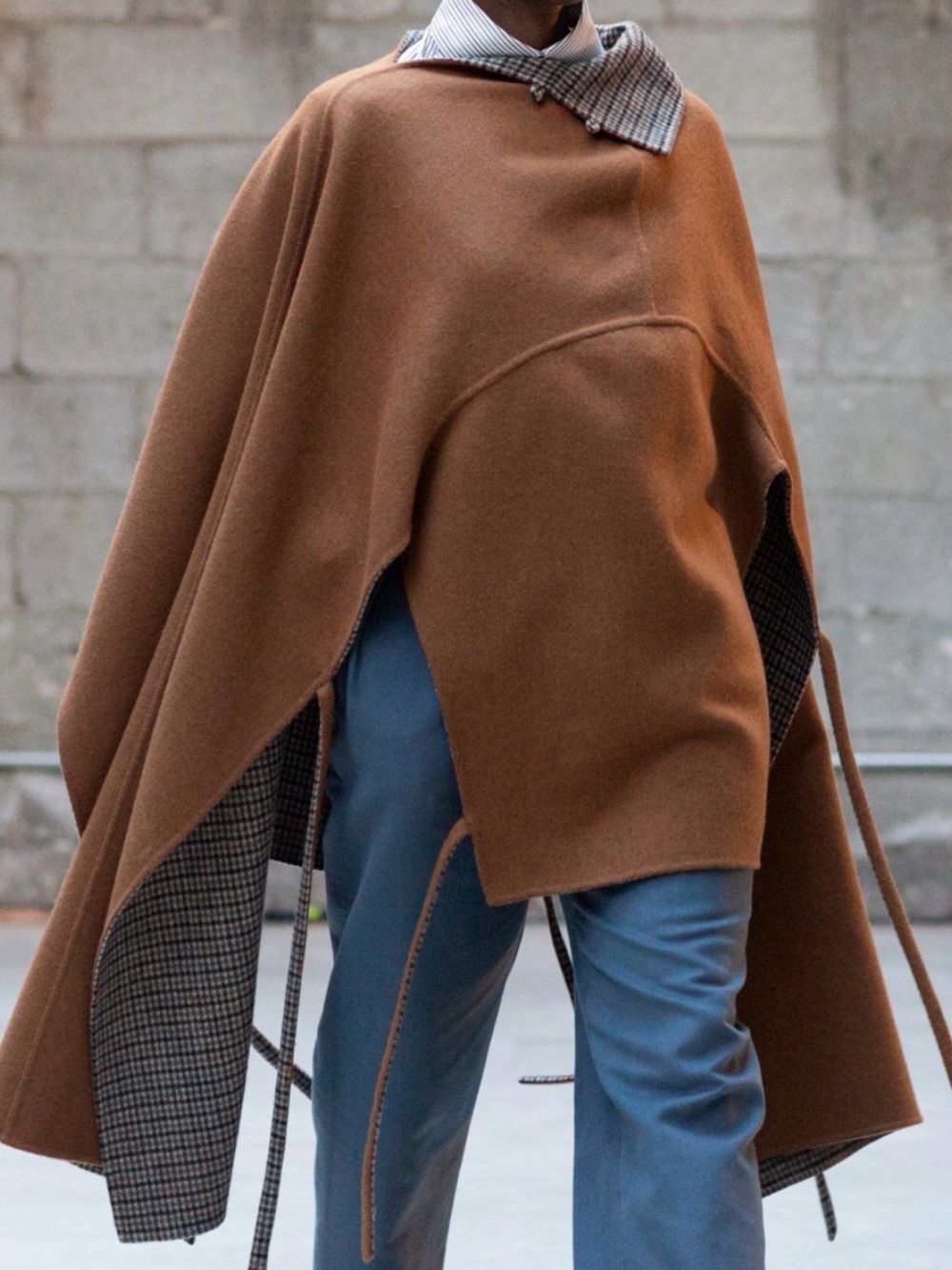 DEVEAUX poncho